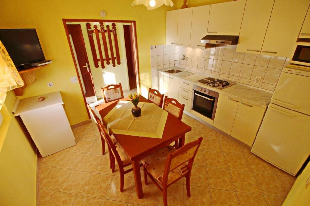 Apartments Villa Senija Прижба Екстериор снимка